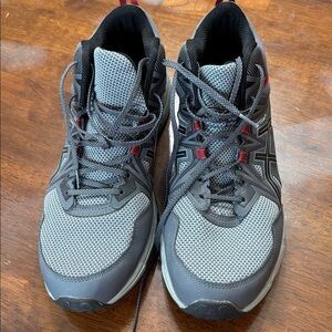 Gray  Athletic ASICS gel venture8 sneakers